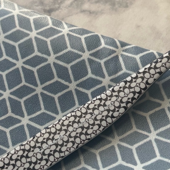 Coach Sienna Prescription Black Sunglasses with non-matching case - Picture 11 of 12